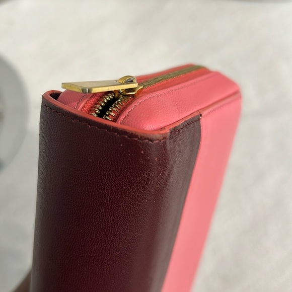 Authentic CELINE  long zippy wallet - Picture 6 of 15